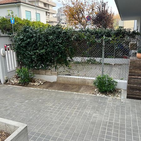 Apartamento A Casa Minerva Rímini Exterior foto