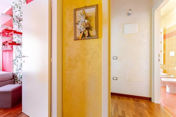 Apartamento A Casa Minerva Rímini Exterior foto