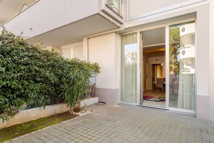 Apartamento A Casa Minerva Rímini Exterior foto