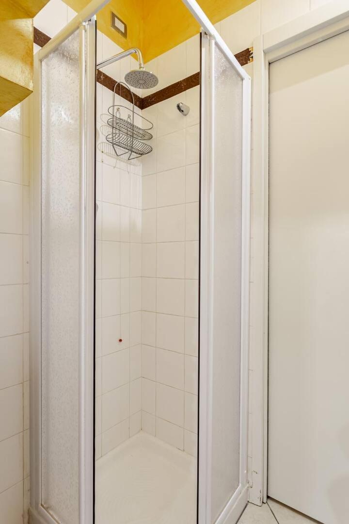 Apartamento A Casa Minerva Rímini Exterior foto
